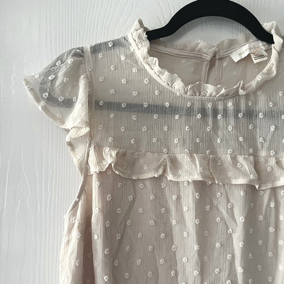 Monteau Cream Sheer Babydoll Button Back Ruffle Tank - Picture 6 of 7